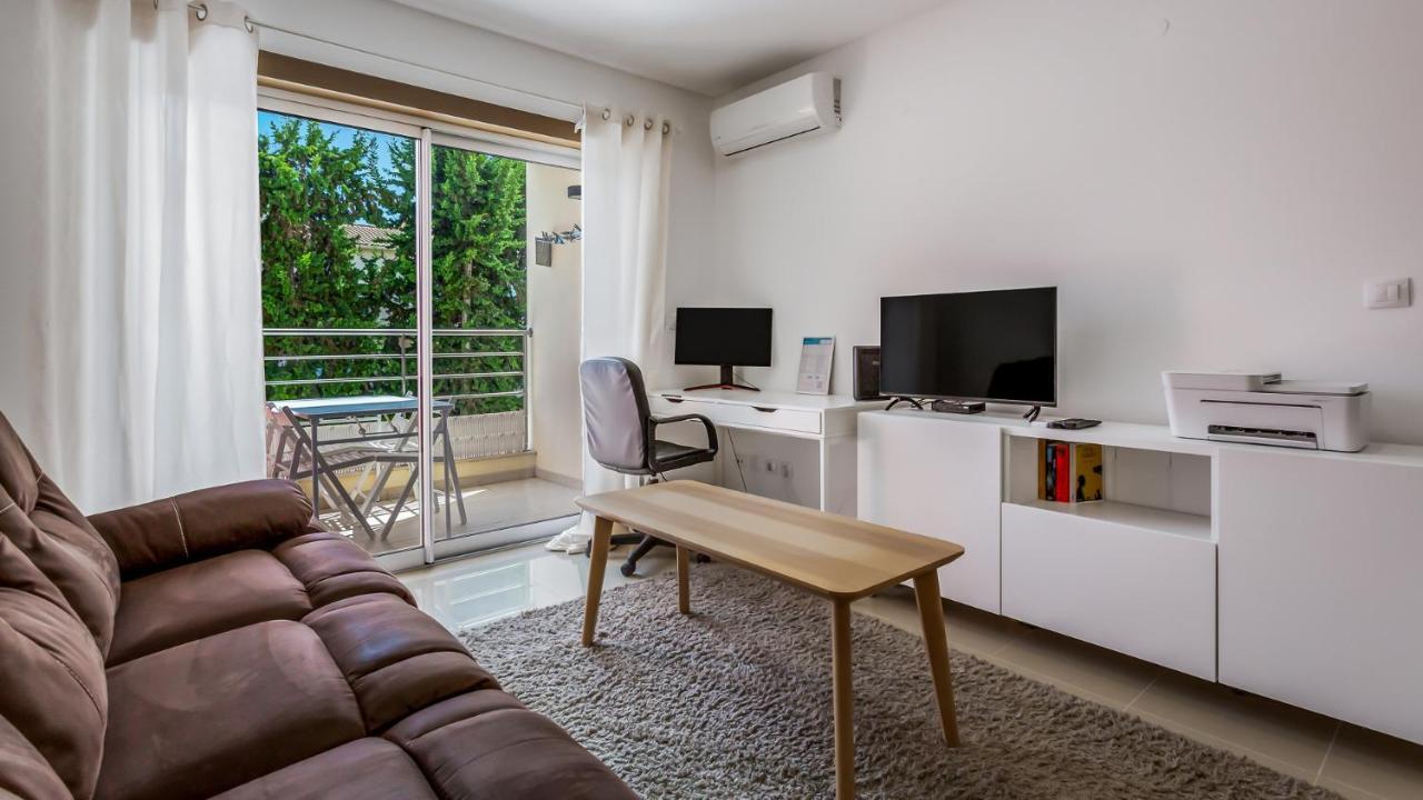 Luminous 2 Bdr Apartment W/Pool By Lovelystay 阿尔布费拉 外观 照片